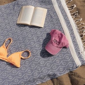 Navy Blue Turkish Towel Soft Wrap Beach Towel Picnic Blanket Runner NWT